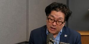 Lee más sobre el artículo Tom Lee ha perdido USD 7.800 millones por la caída de Ethereum
